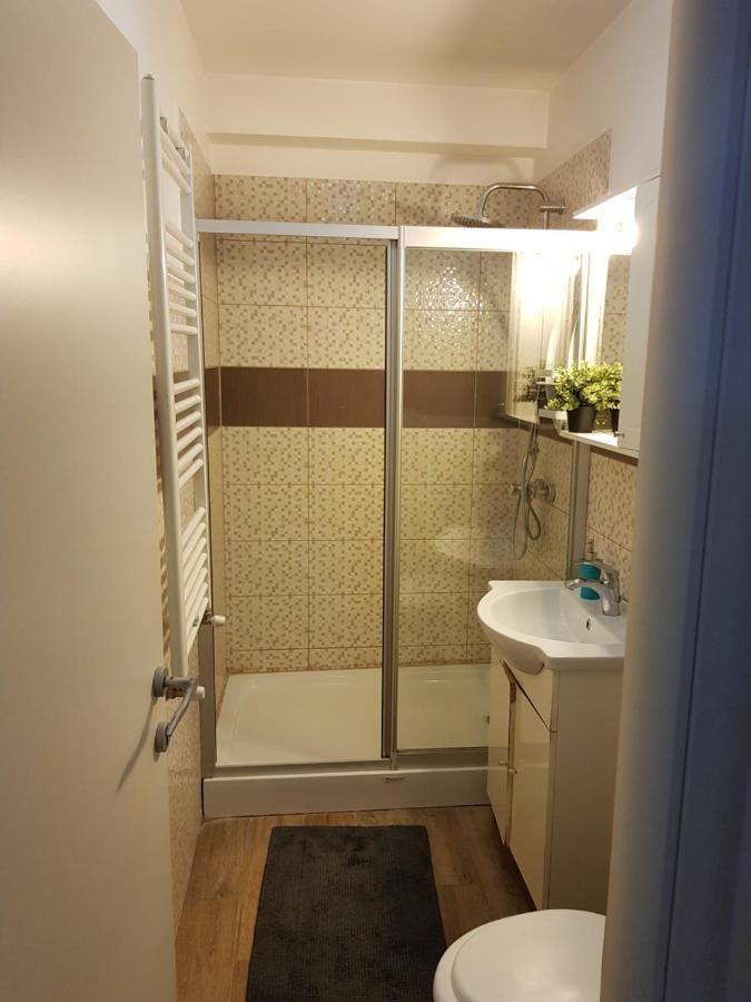 Aparthomes Fundeni 布加勒斯特 外观 照片